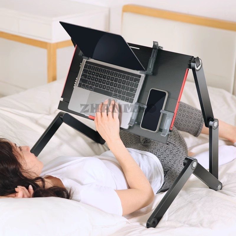 Desk Setup Laptop - Couché plat sur le lit, bureau
