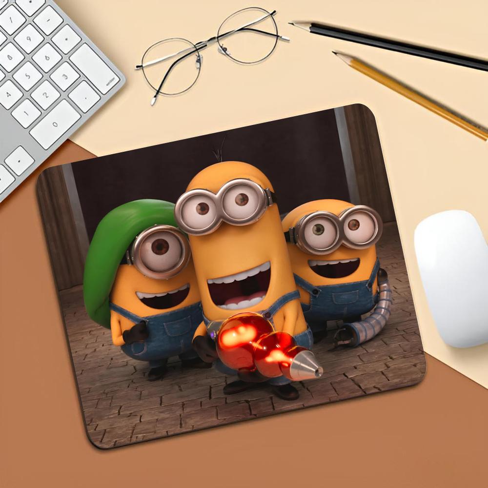 Tapis de souris M-Minion pour  - Desk Setup Anime avis et prix