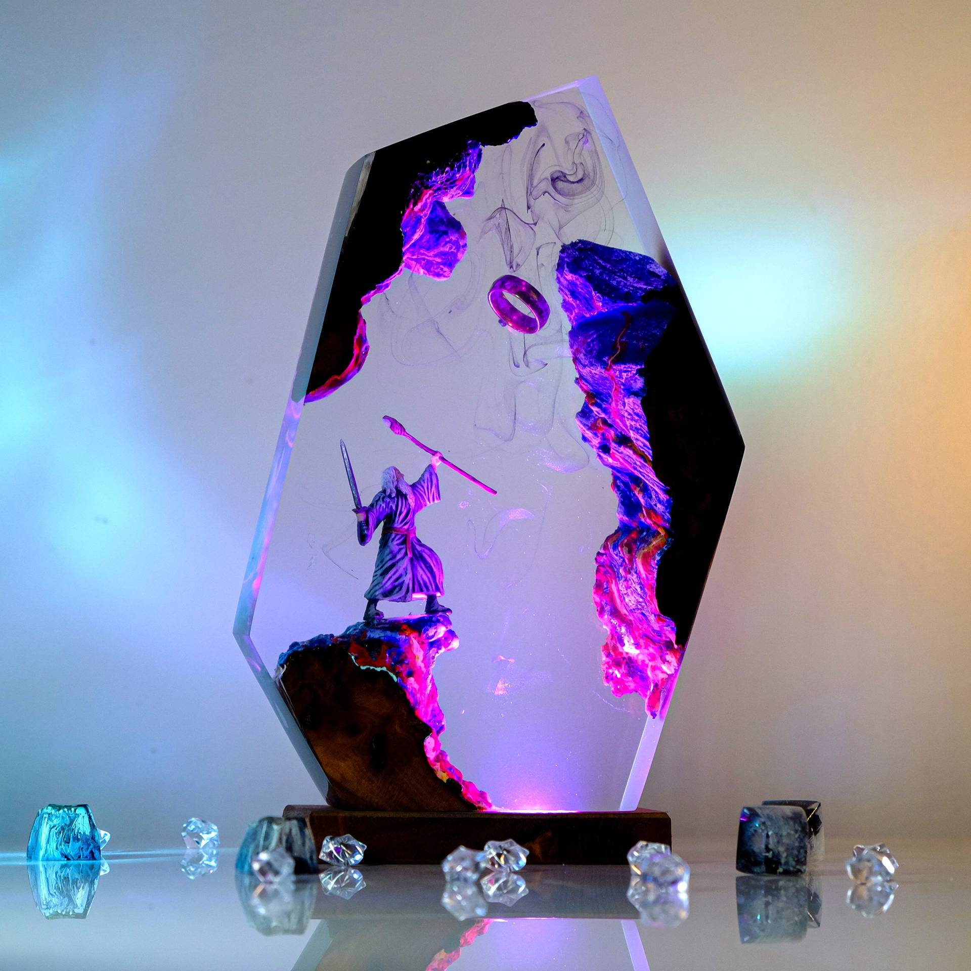 Lampe de table en résine Scène - Desk Setup Decor avis et prix